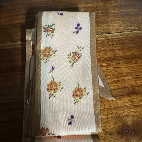 NWT multi purpose skinny scarf or Twilly - Picture 6 of 6